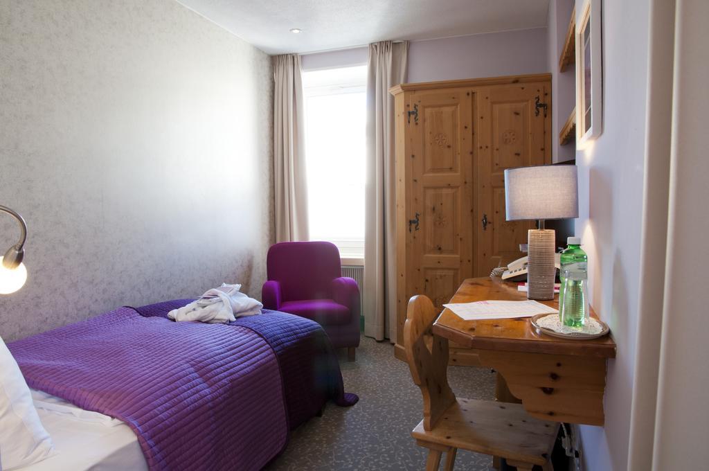 Hotel Sleep Only Pontresina Esterno foto